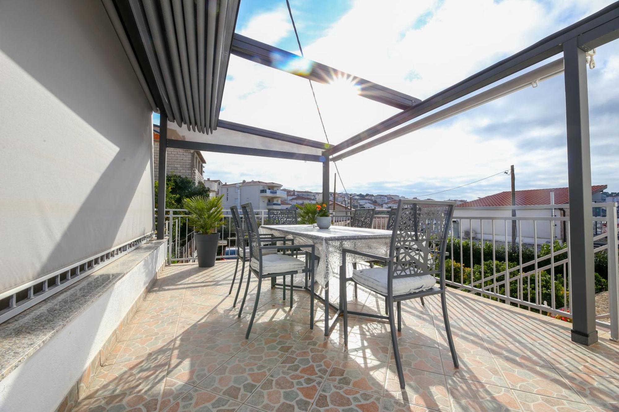 Apartments Vaska Трогир Екстериор снимка