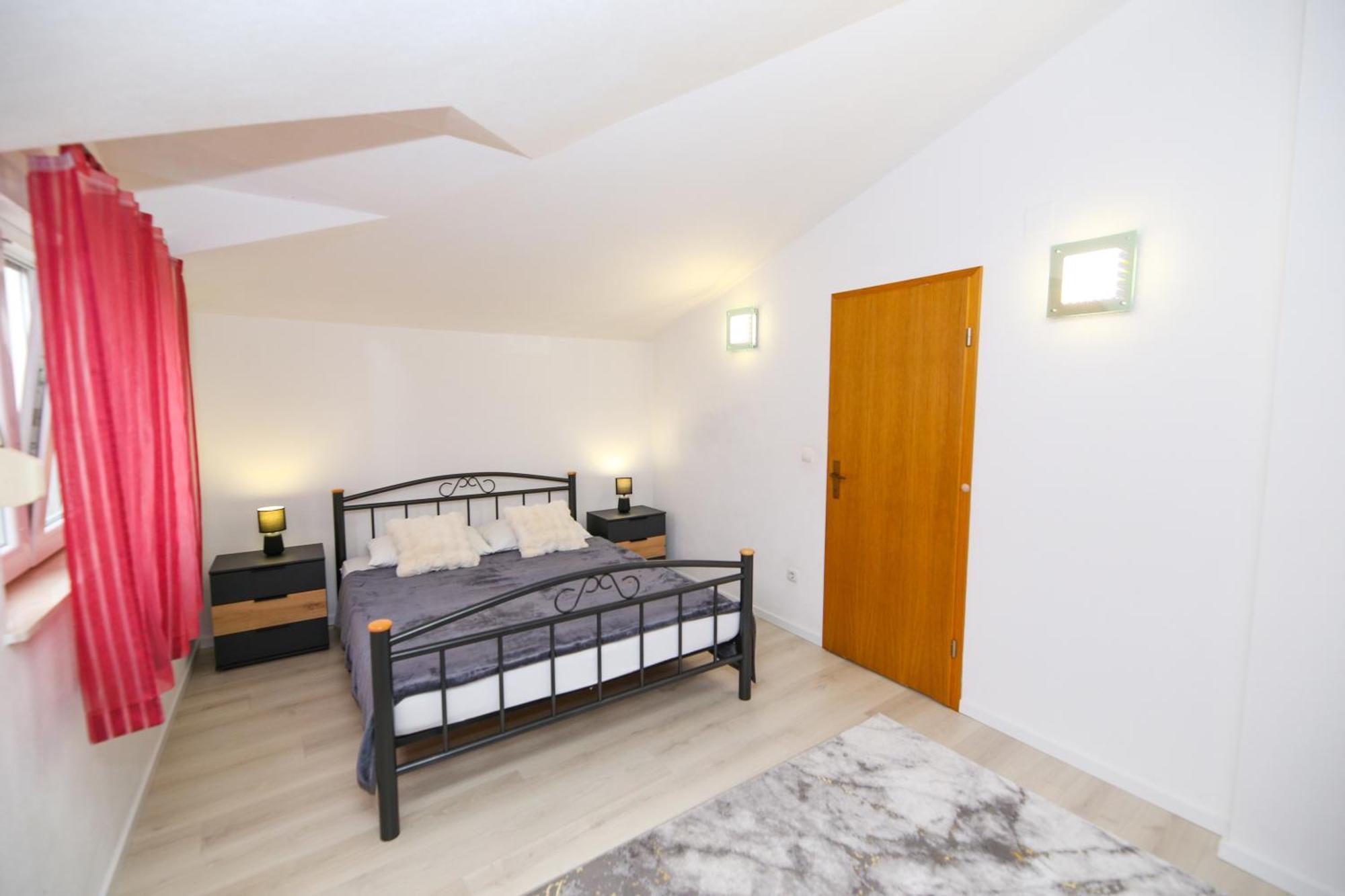 Apartments Vaska Трогир Екстериор снимка