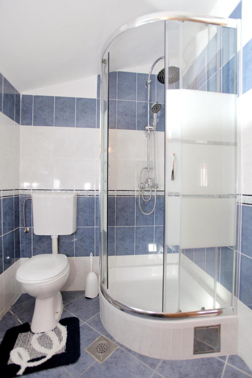 Apartments Vaska Трогир Екстериор снимка