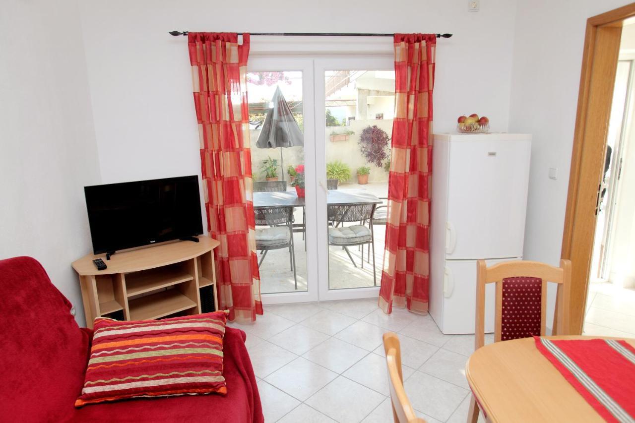 Apartments Vaska Трогир Екстериор снимка